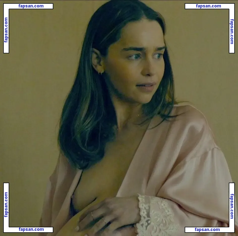 Emilia Clarke голая фото #1516 с Онлифанс