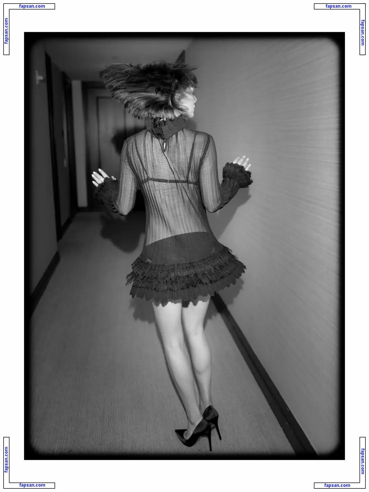 Emilia Jones nude photo #0145 from OnlyFans