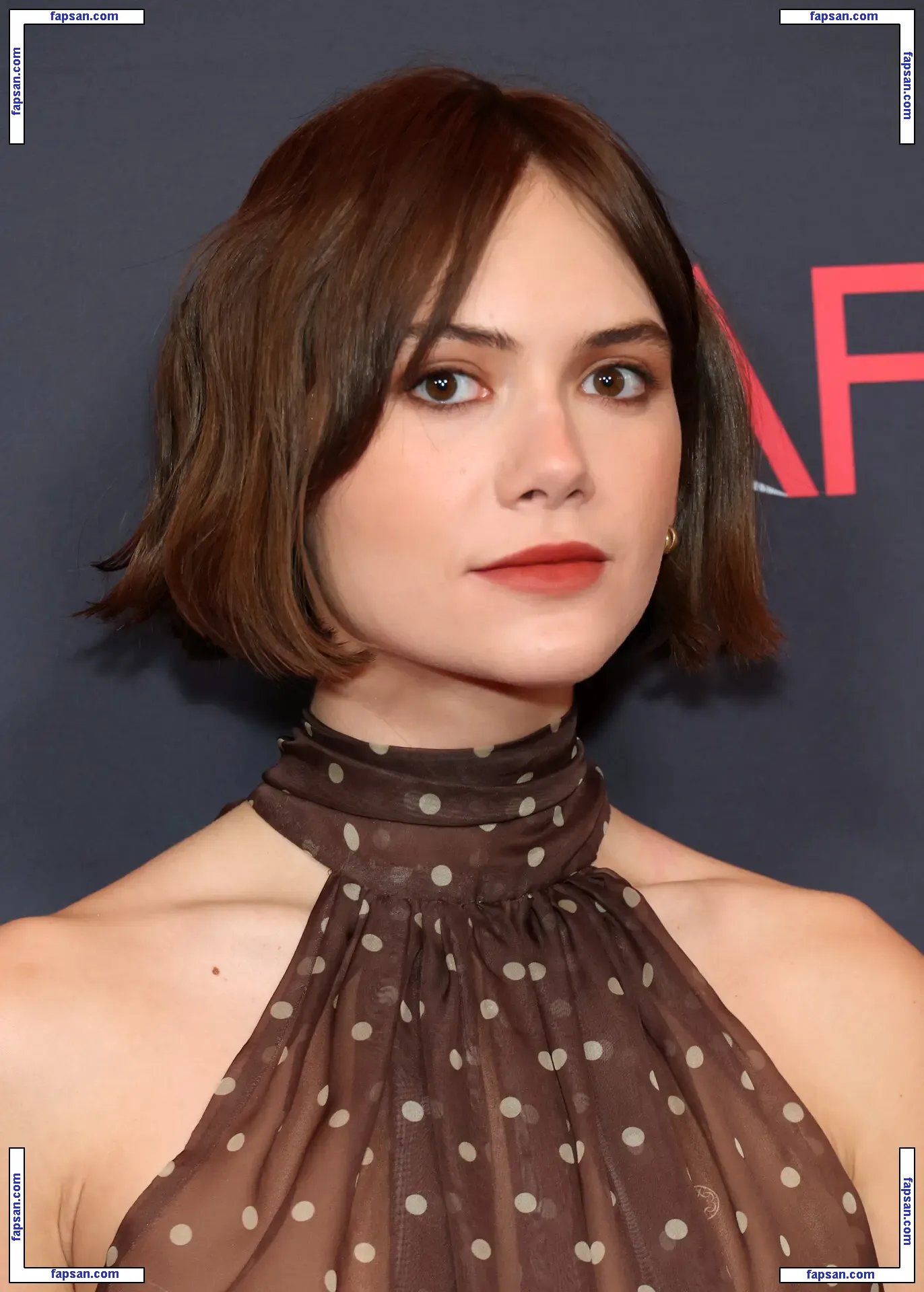 Emilia Jones голая фото #0159 с Онлифанс