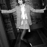 Emilia Jones голая #0155