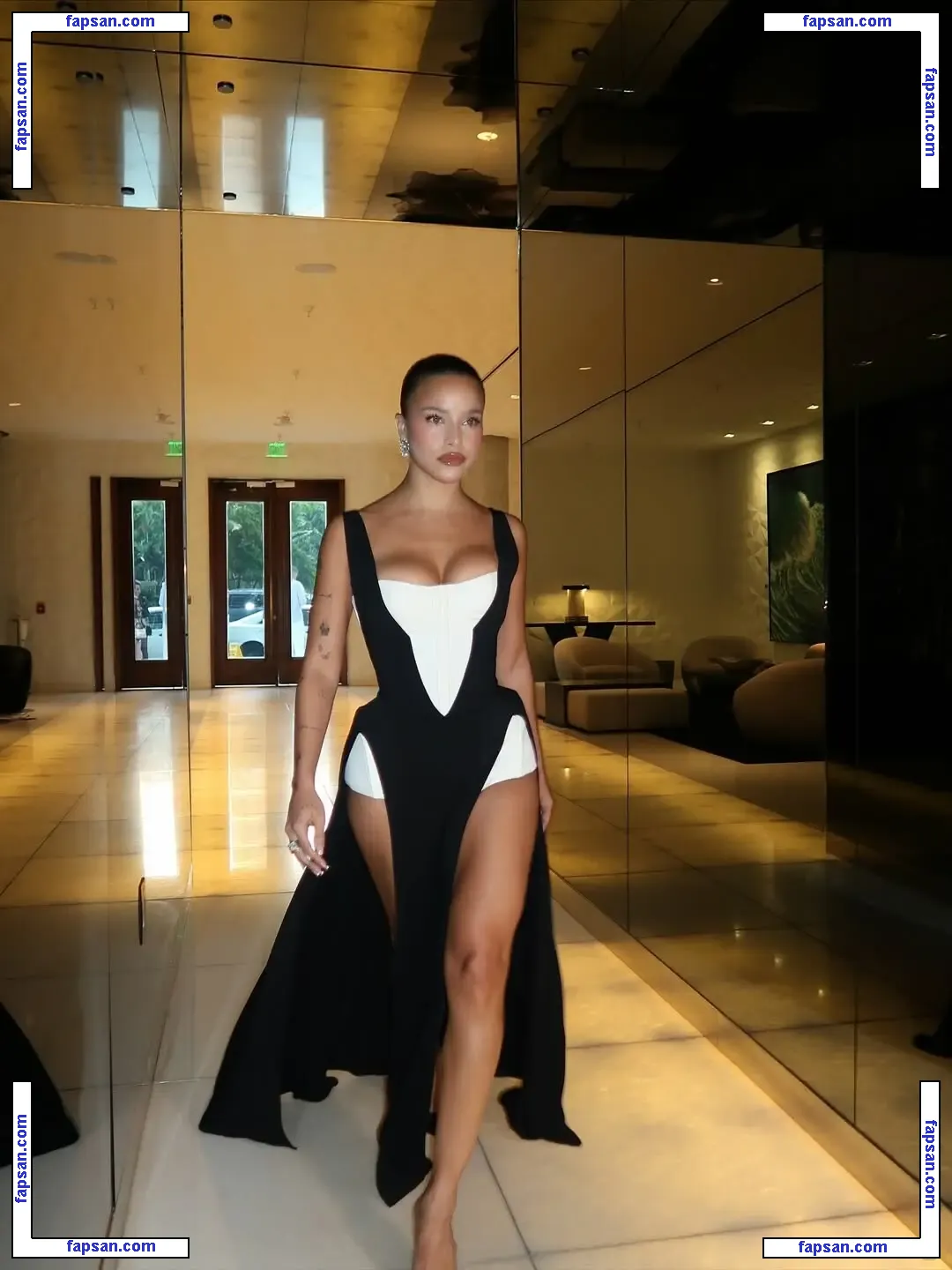 Emilia Mernes nude photo #0061 from OnlyFans