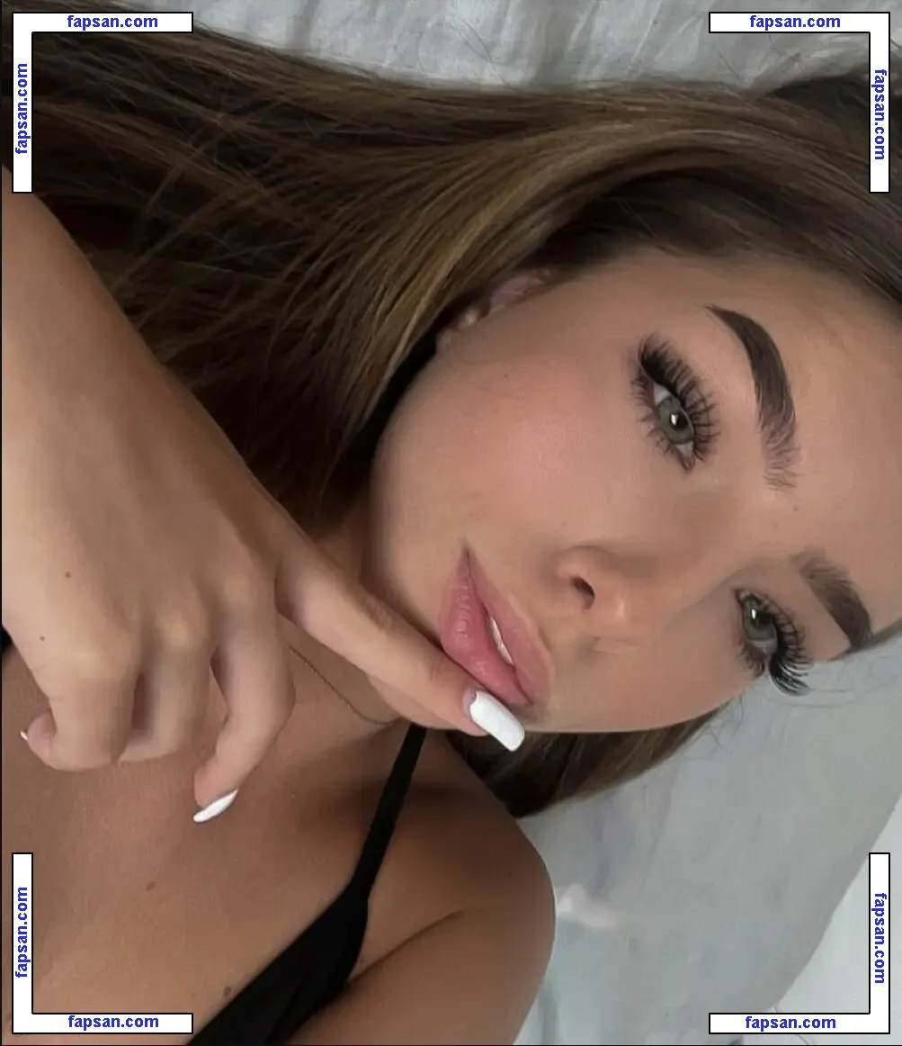 Emilia Wegrzynek nude photo #0016 from OnlyFans