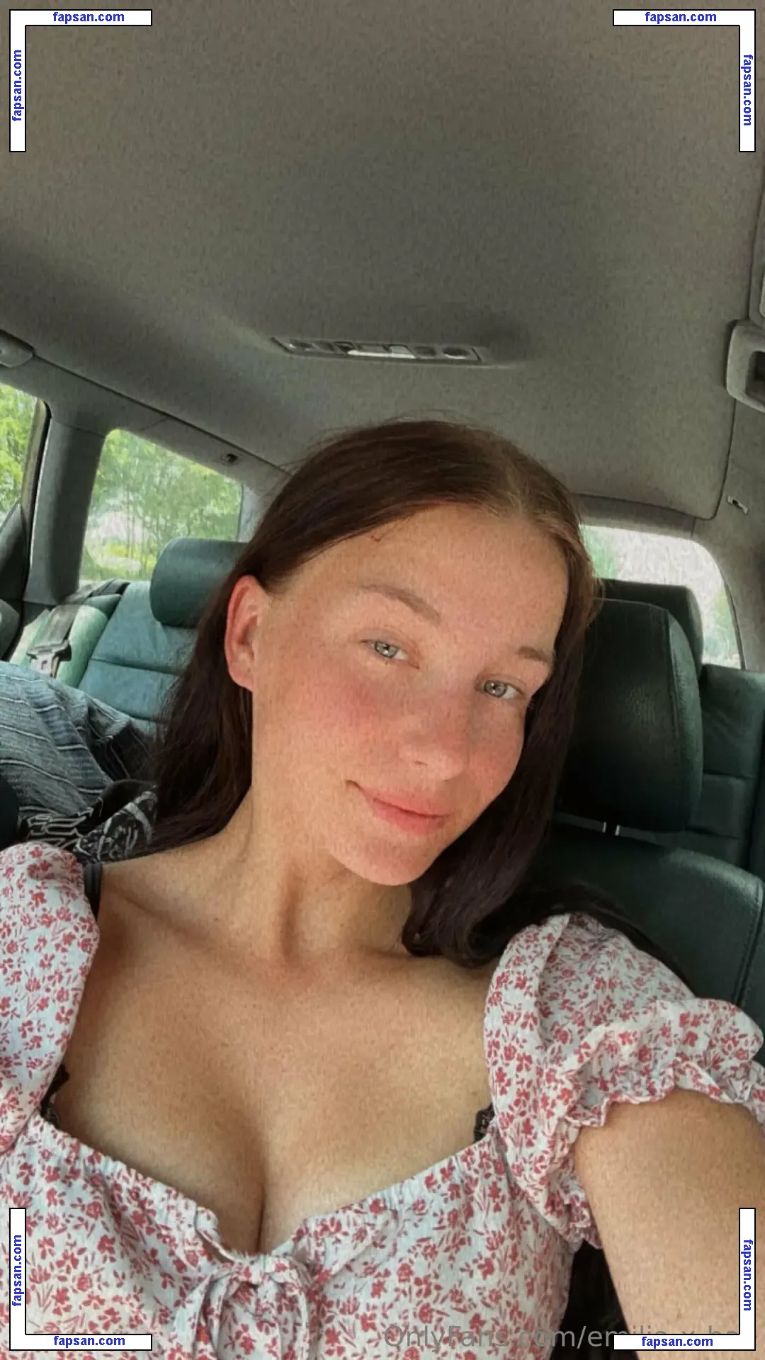 emilia-x-bae nude photo #0004 from OnlyFans