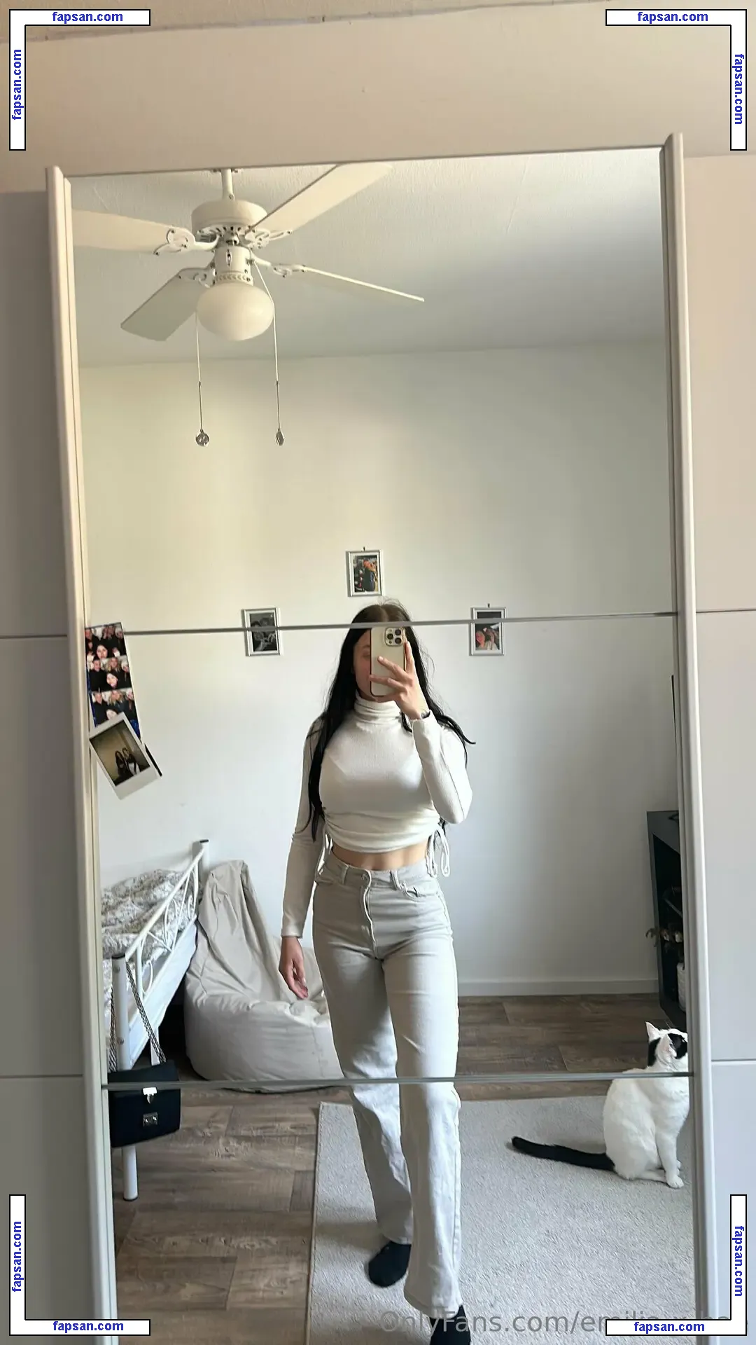 emilia-x-bae nude photo #0005 from OnlyFans