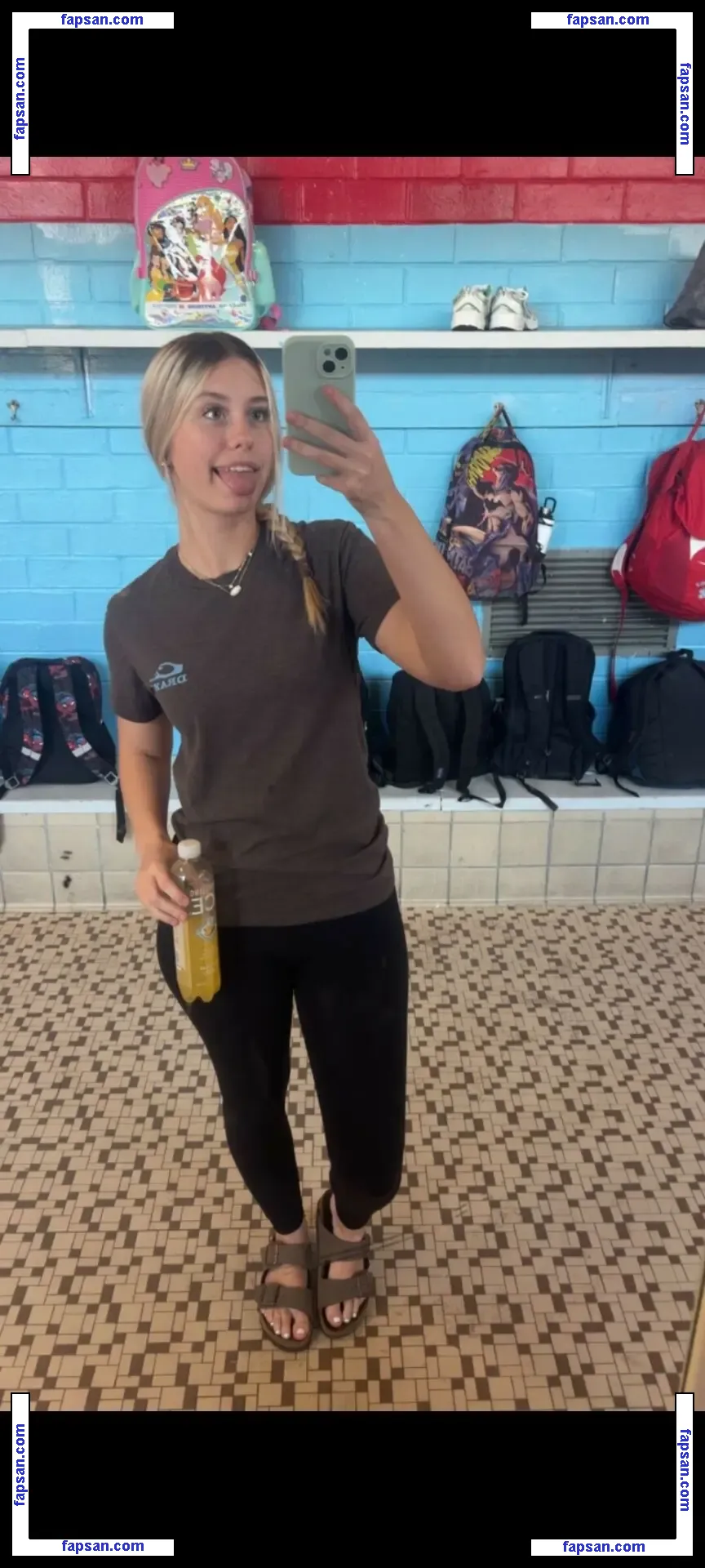 Emilia69 голая фото #0002 с Онлифанс