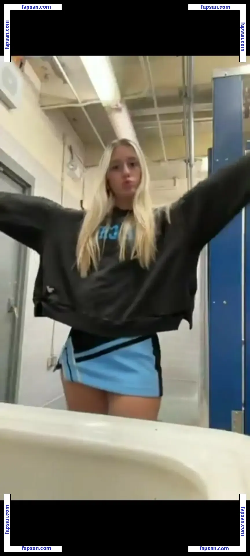 Emilia69 голая фото #0004 с Онлифанс