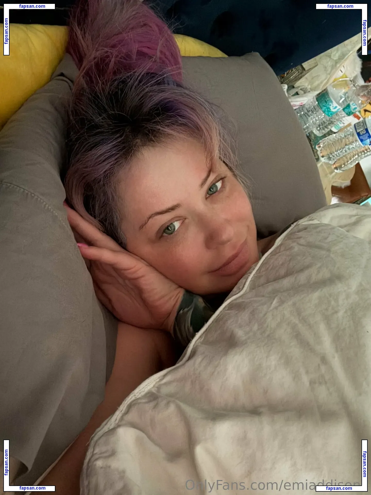 Emily Addison голая фото #0352 с Онлифанс