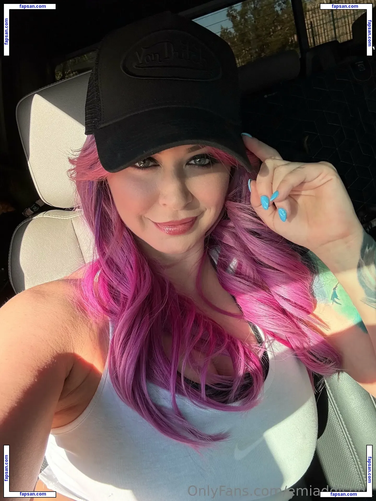 Emily Addison голая фото #0356 с Онлифанс