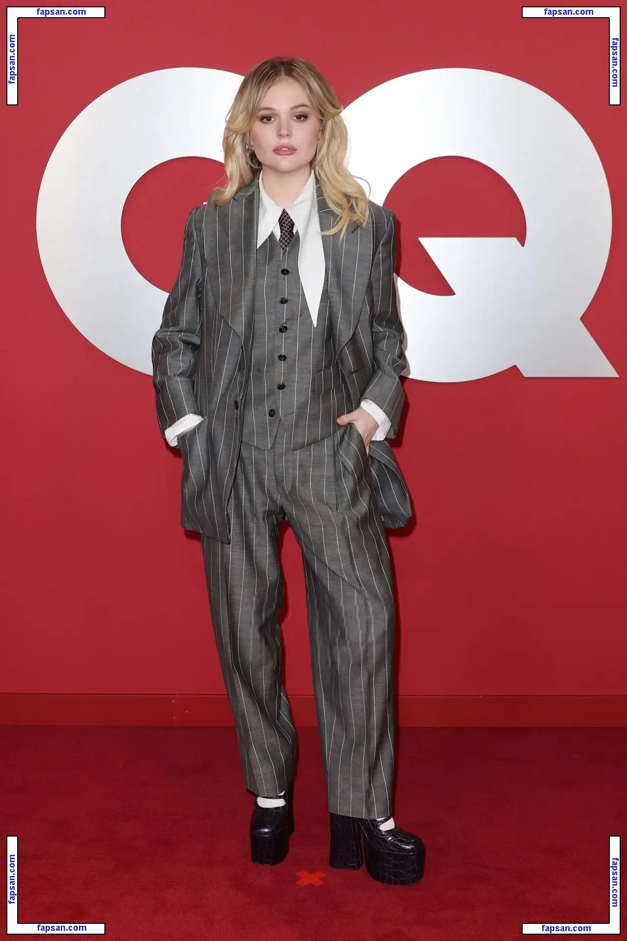 Emily Alyn Lind голая фото #0148 с Онлифанс