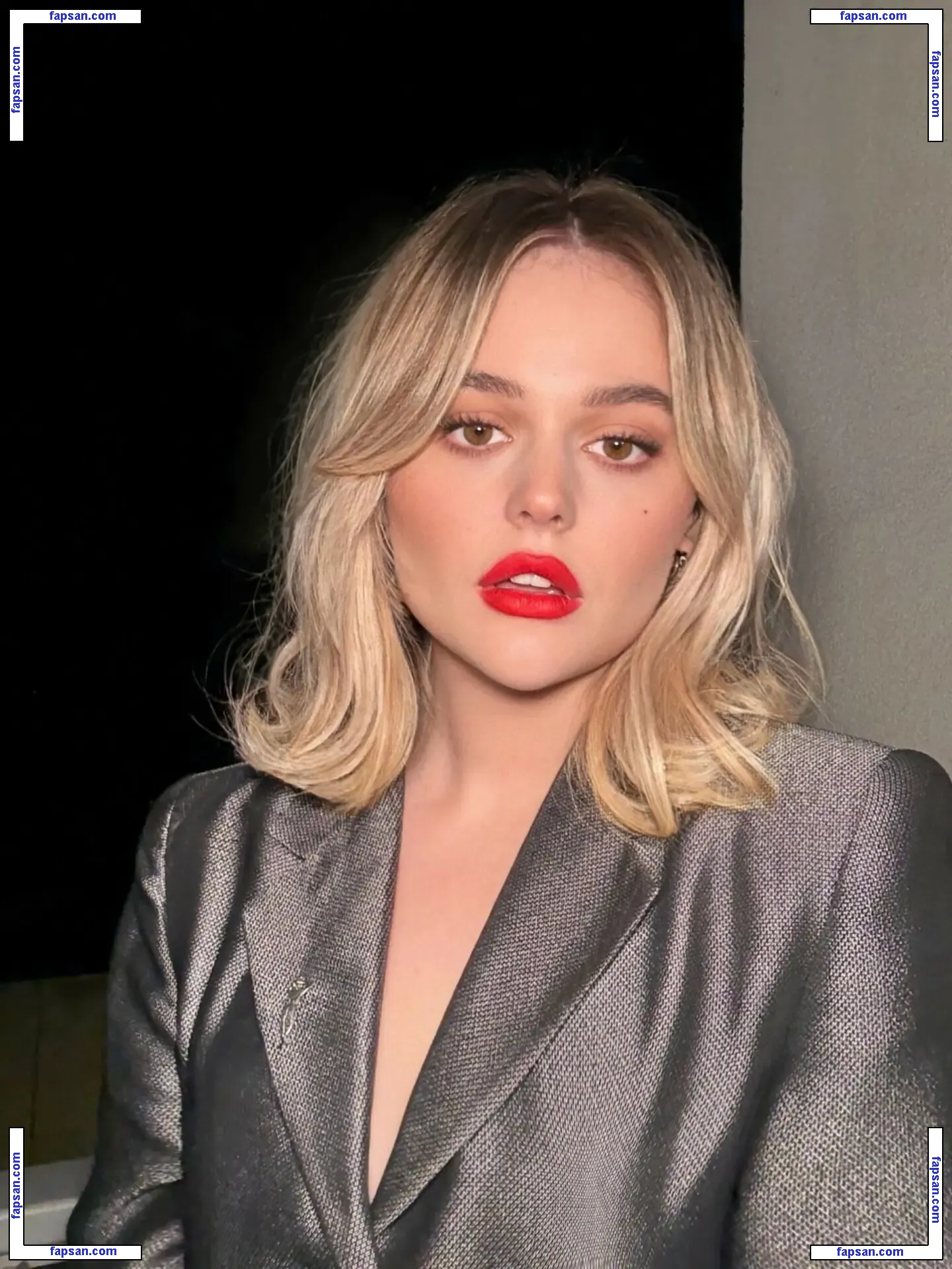 Emily Alyn Lind голая фото #0168 с Онлифанс