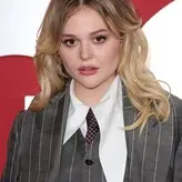 Emily Alyn Lind голая #0163