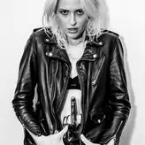 Emily Armstrong голая #0022