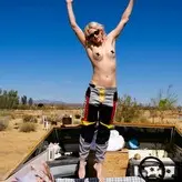 Emily Armstrong голая #0023