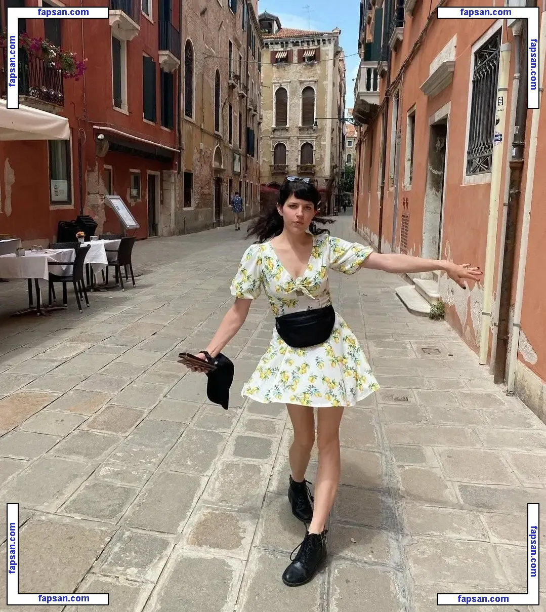 Emily Axford nude photo #0008 from OnlyFans