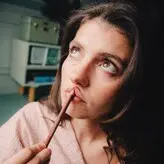 Emily Bader nude #0007