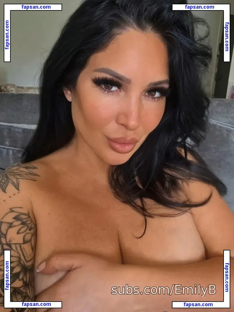 Emily Banfield голая фото #0013 с Онлифанс