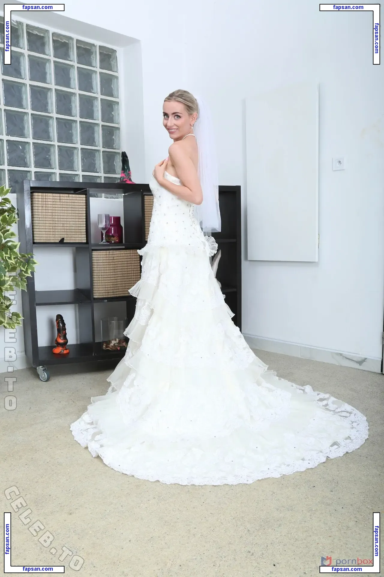 Emily Belle nude photo #0033 from OnlyFans