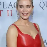 Emily Blunt голая #0111