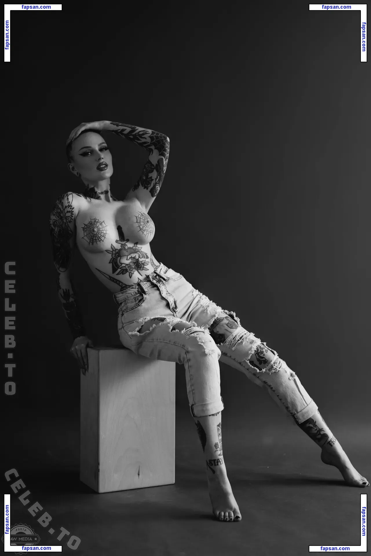 Emily Boring nude photo #0001 from OnlyFans