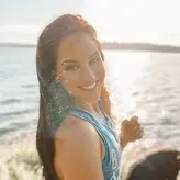 Emily Compagno голая #0004