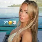 Emily Elizab3th голая #0125