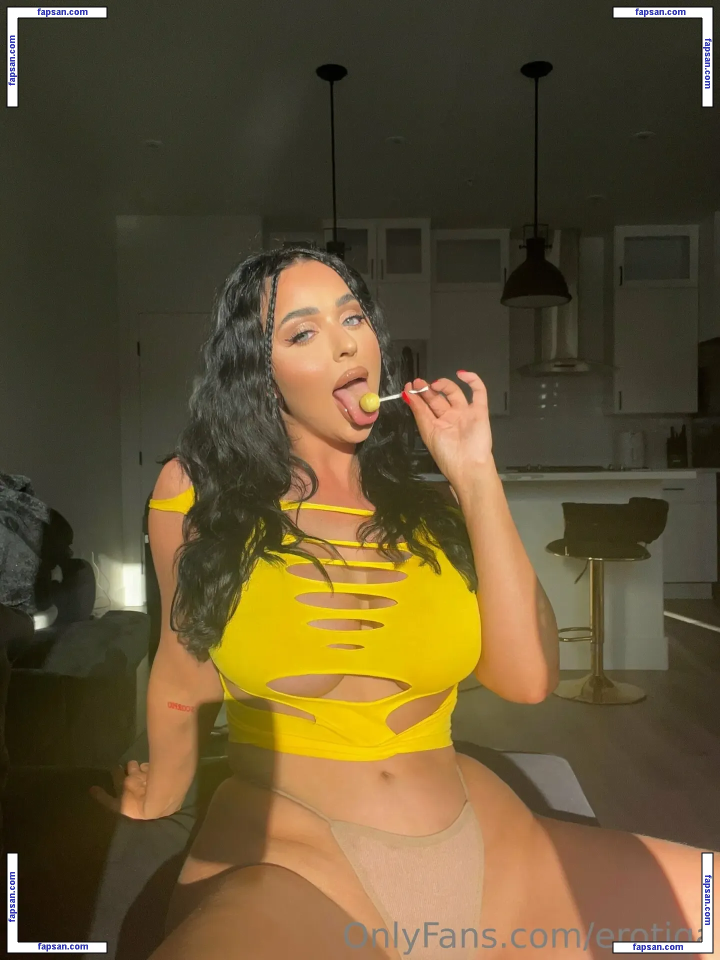 Emily Green nude photo #0010 from OnlyFans