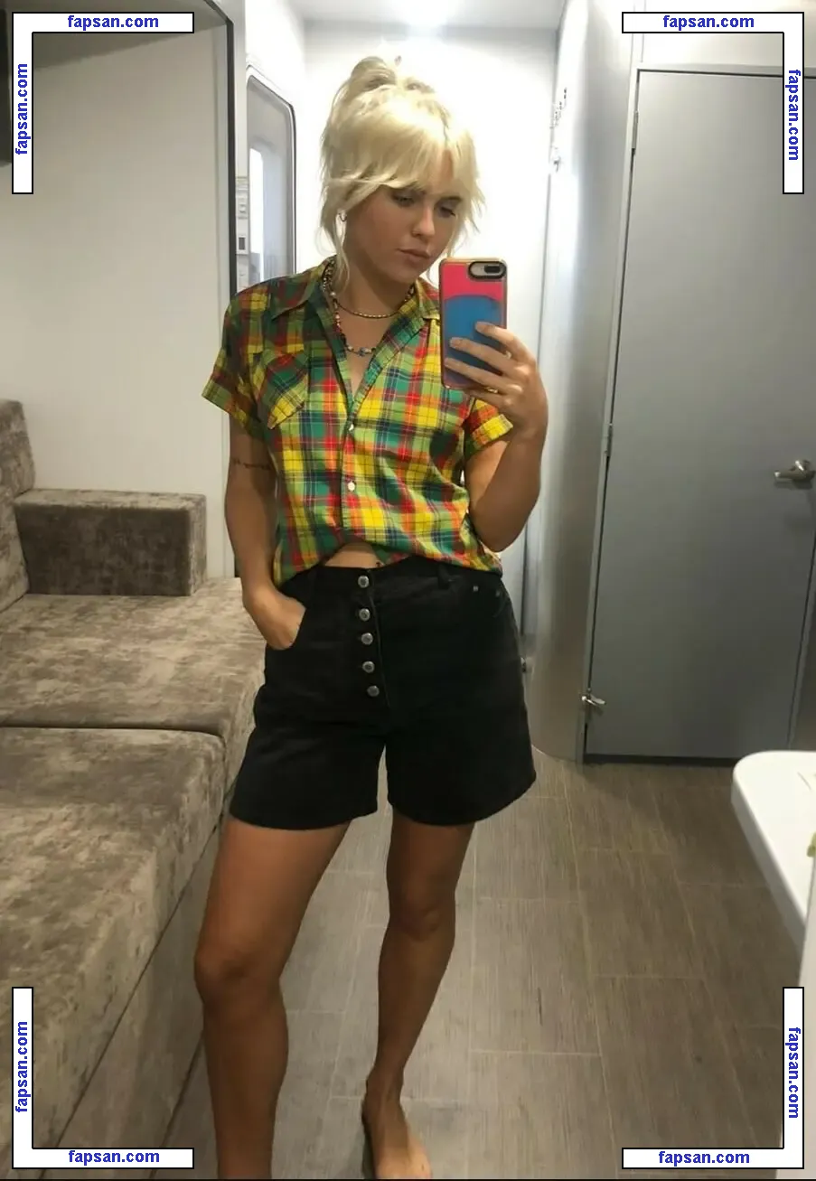 Emily Kimball nude photo #0008 from OnlyFans