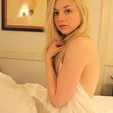 Emily Kinney голая #0045