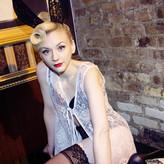 Emily Kinney голая #0061