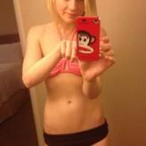 Emily Kinney голая #0106