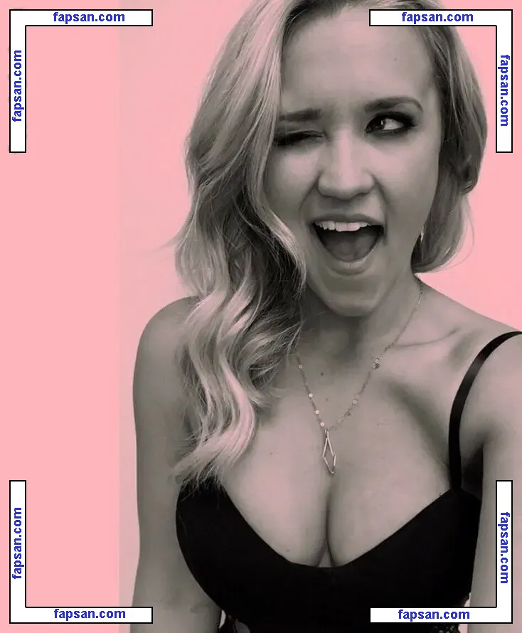 Emily Os nude photo #0022 from OnlyFans