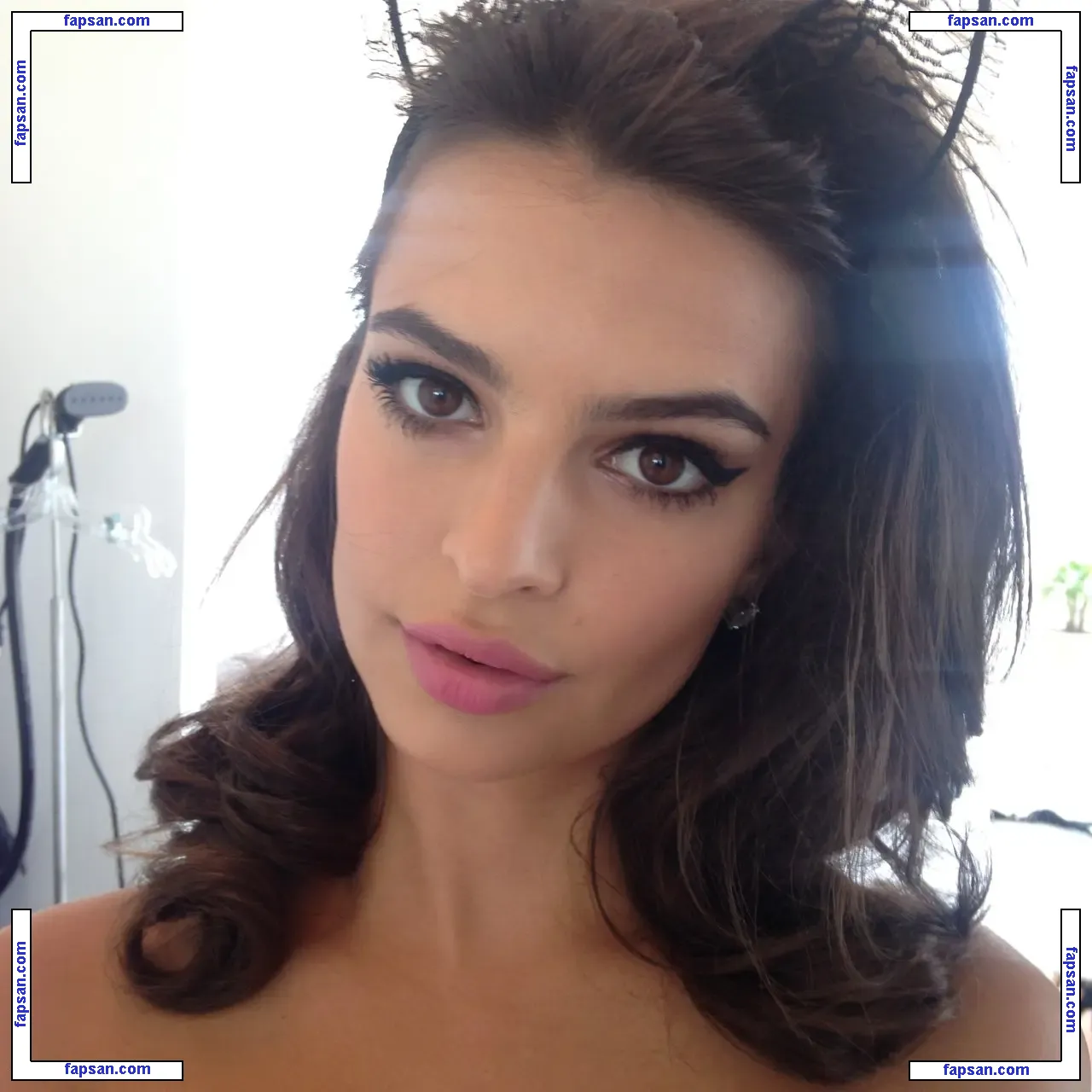 Emily Ratajkowski голая фото #0055 с Онлифанс