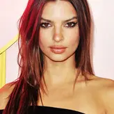 Emily Ratajkowski голая #0885
