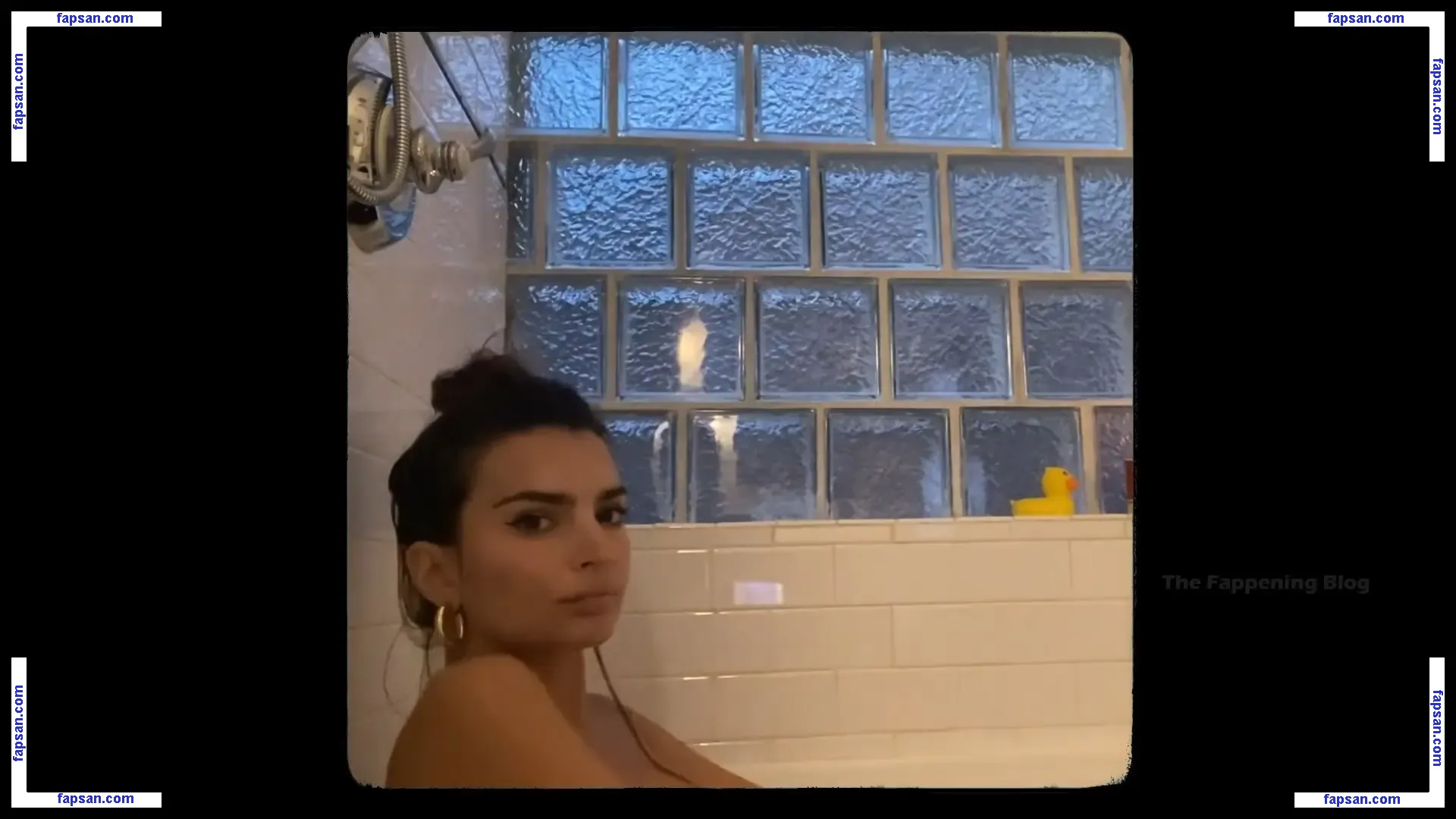 Emily Ratajkowski голая фото #9587 с Онлифанс