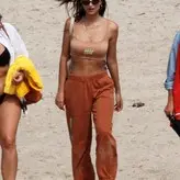 Emily Ratajkowski голая #9210