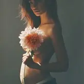 Emily Ratajkowski голая #9456