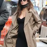 Emily Ratajkowski голая #9956