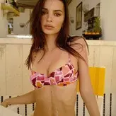 Emily Ratajkowski голая #11180