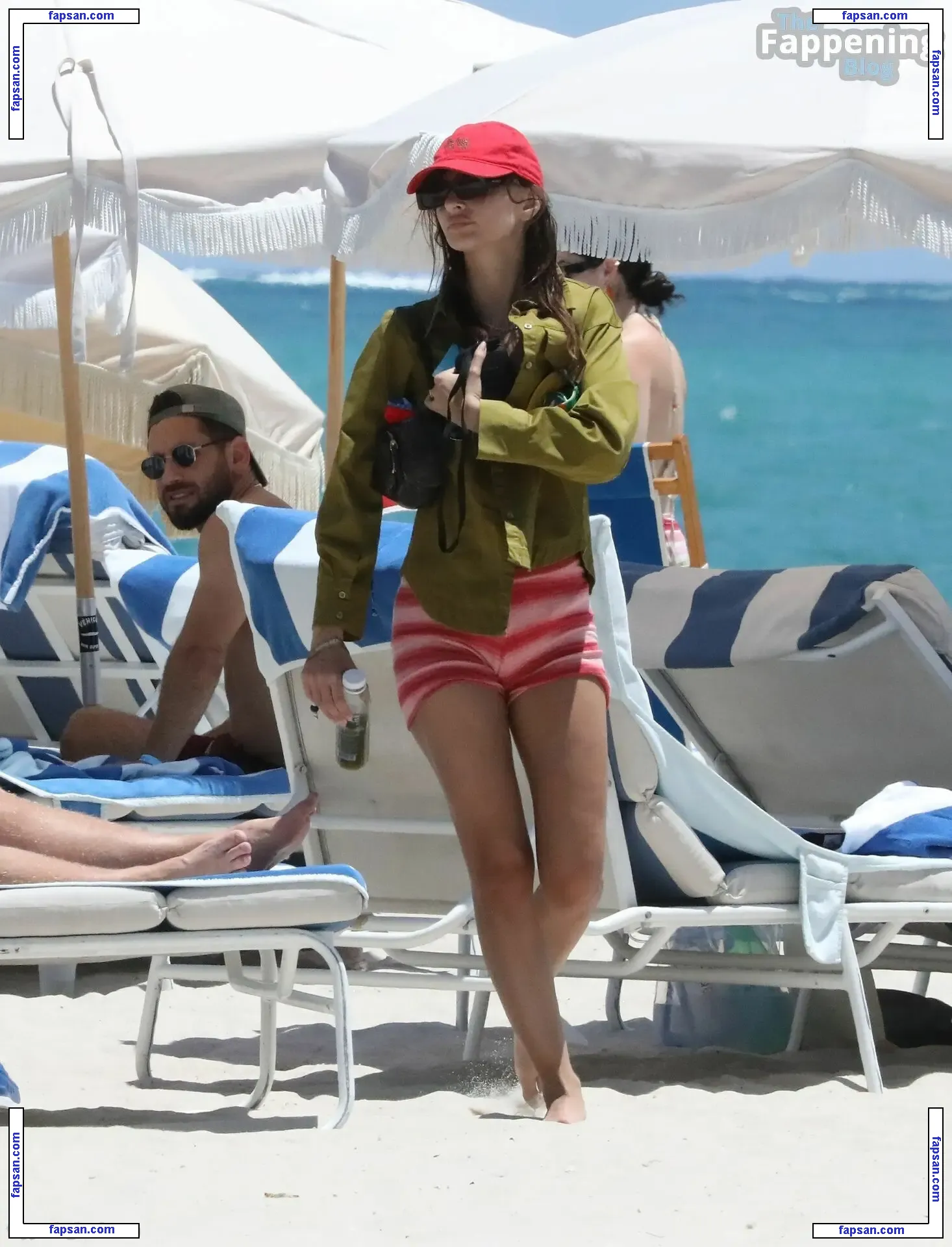 Emily Ratajkowski nude photo #13618 from OnlyFans