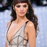 Emily Ratajkowski голая #13486