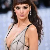Emily Ratajkowski голая #13487