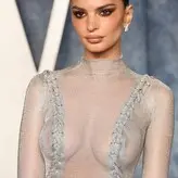Emily Ratajkowski голая #14373