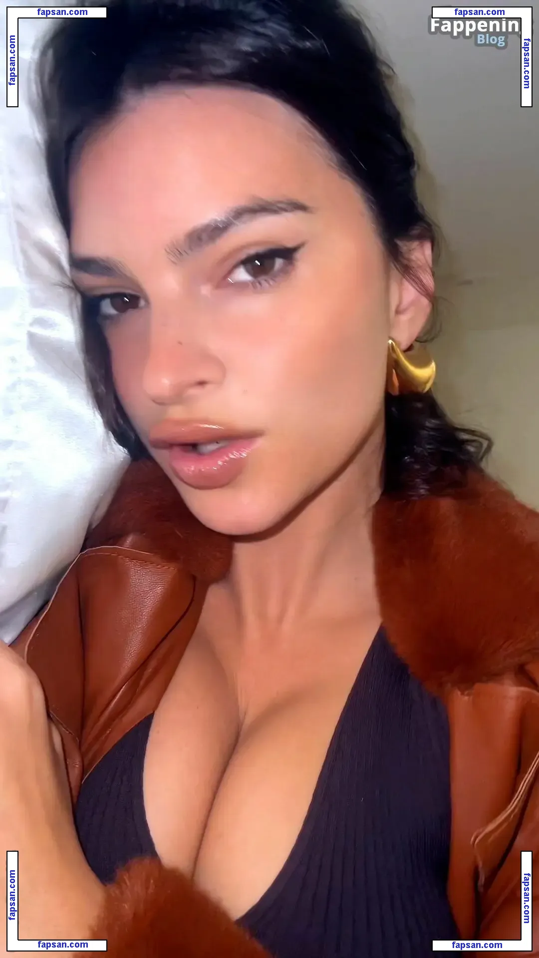 Emily Ratajkowski nude photo #16322 from OnlyFans