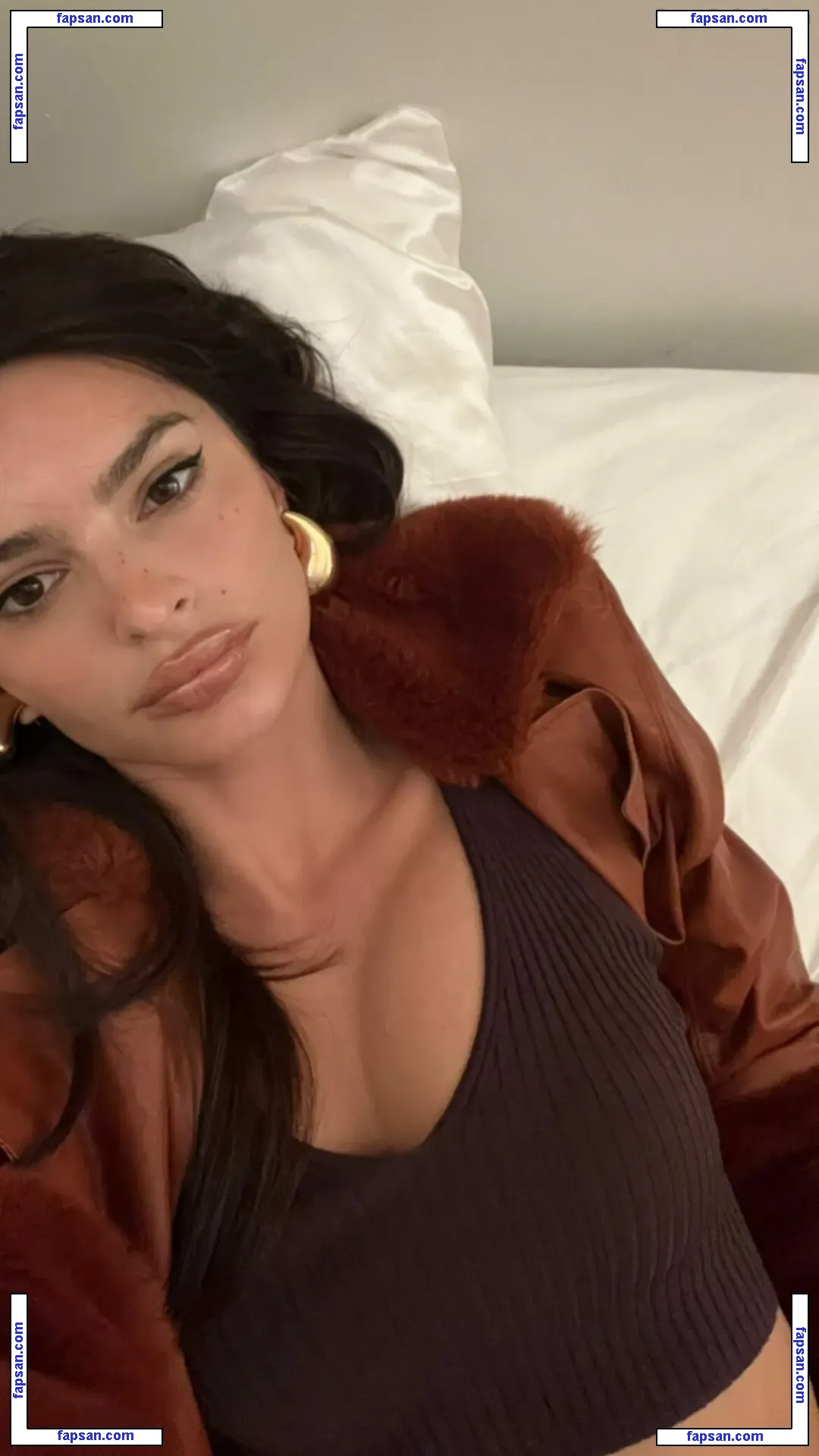 Emily Ratajkowski nude photo #16334 from OnlyFans