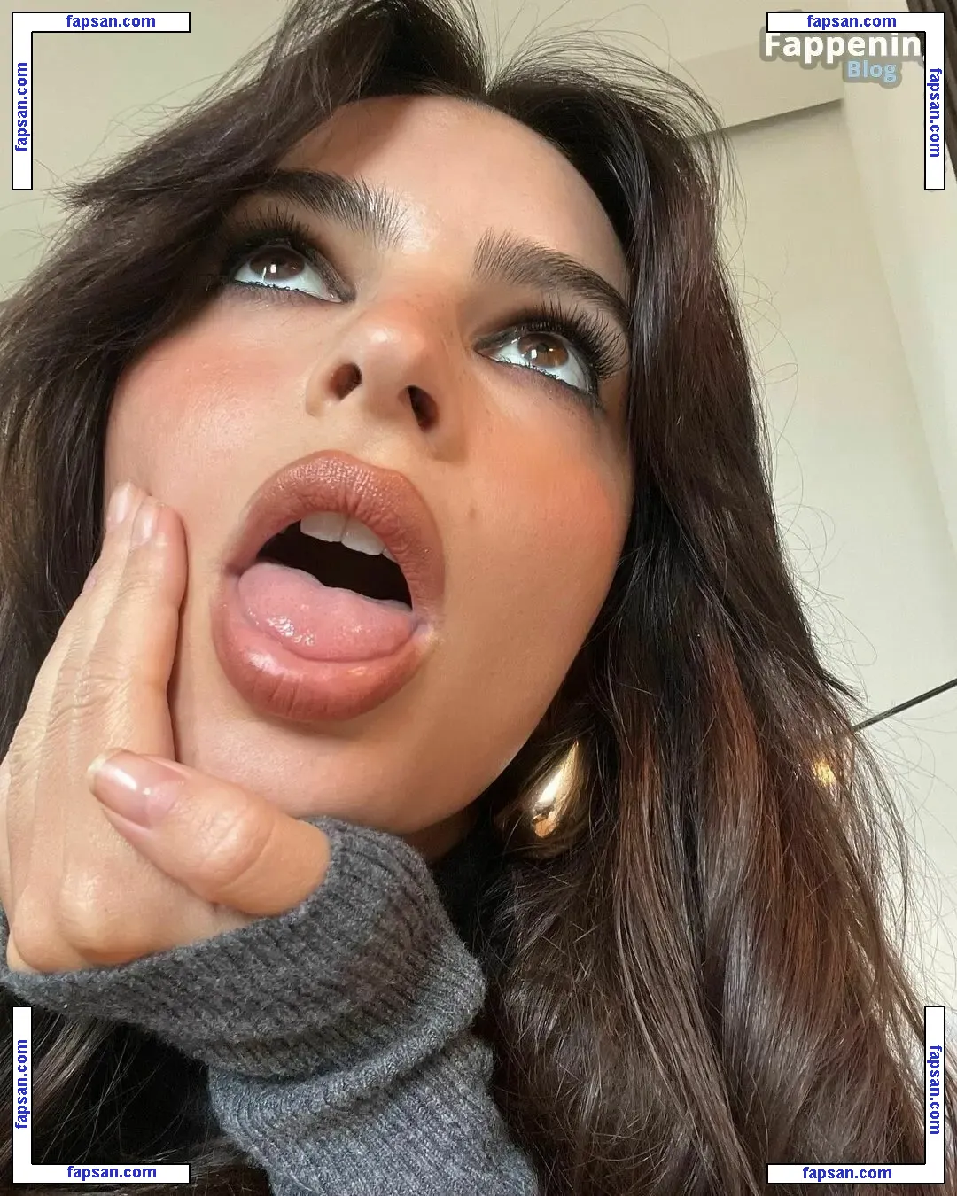 Emily Ratajkowski nude photo #16411 from OnlyFans