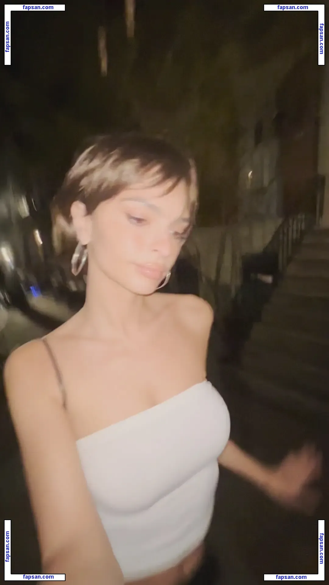 Emily Ratajkowski nude photo #16482 from OnlyFans