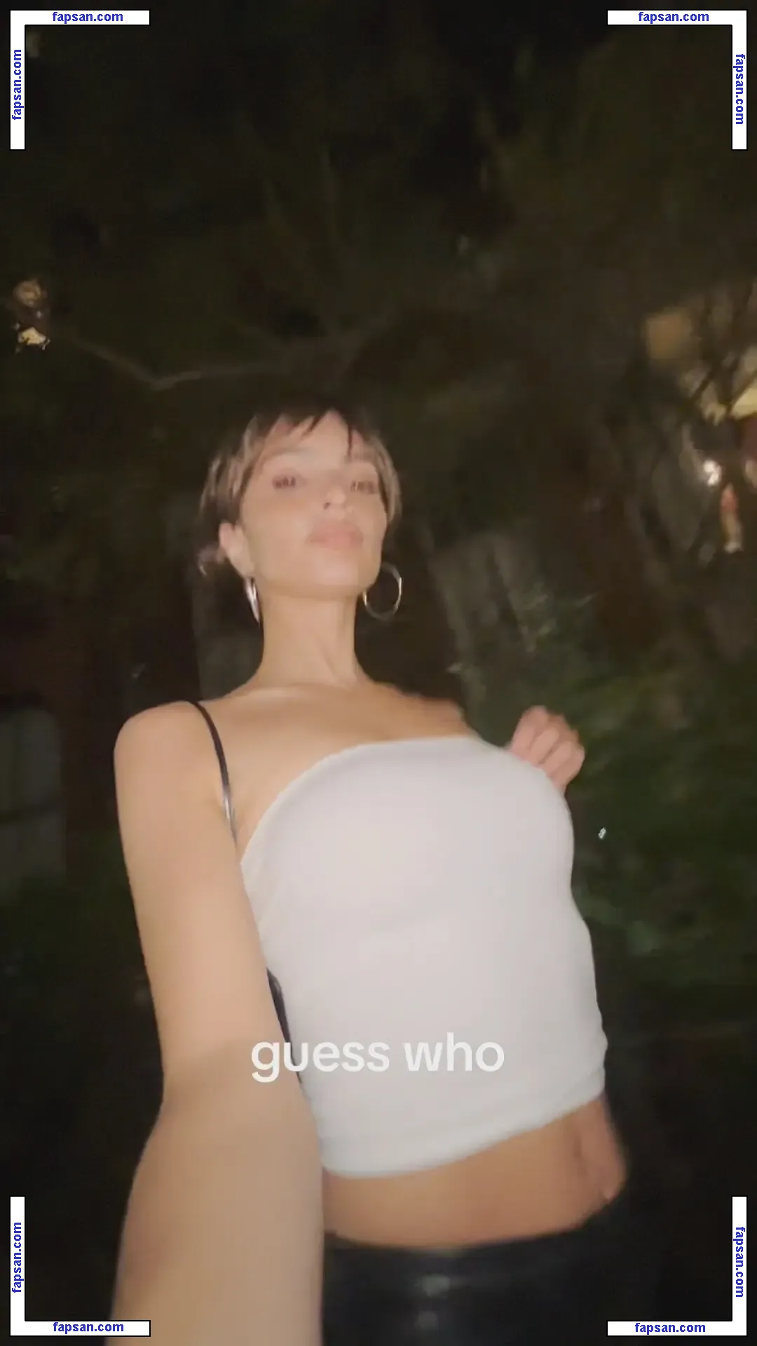 Emily Ratajkowski nude photo #16483 from OnlyFans