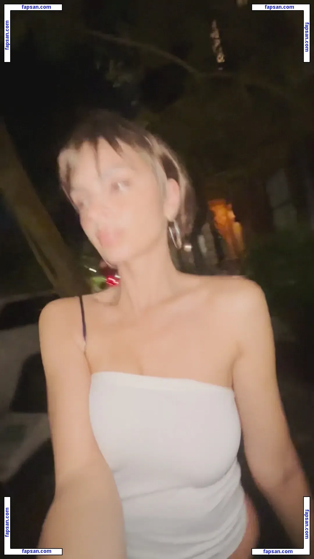 Emily Ratajkowski nude photo #16488 from OnlyFans