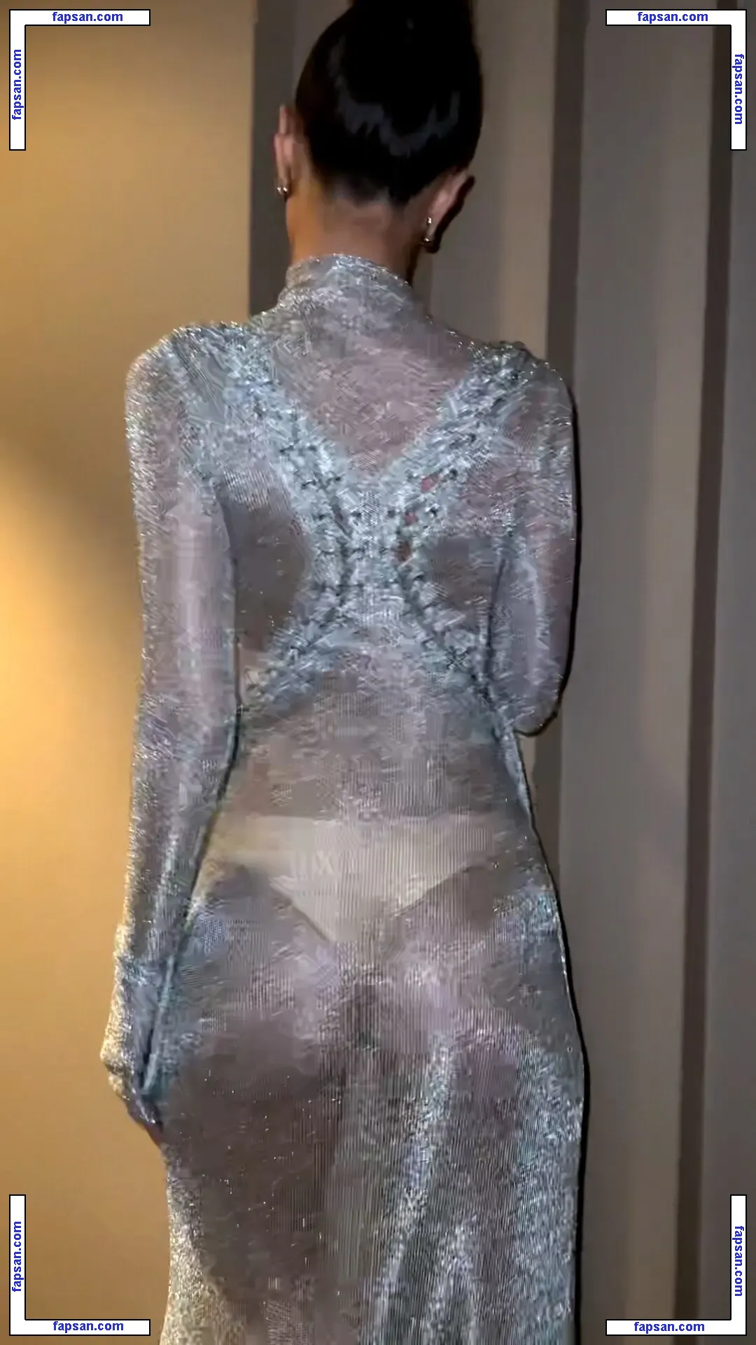 Emily Ratajkowski nude photo #16510 from OnlyFans