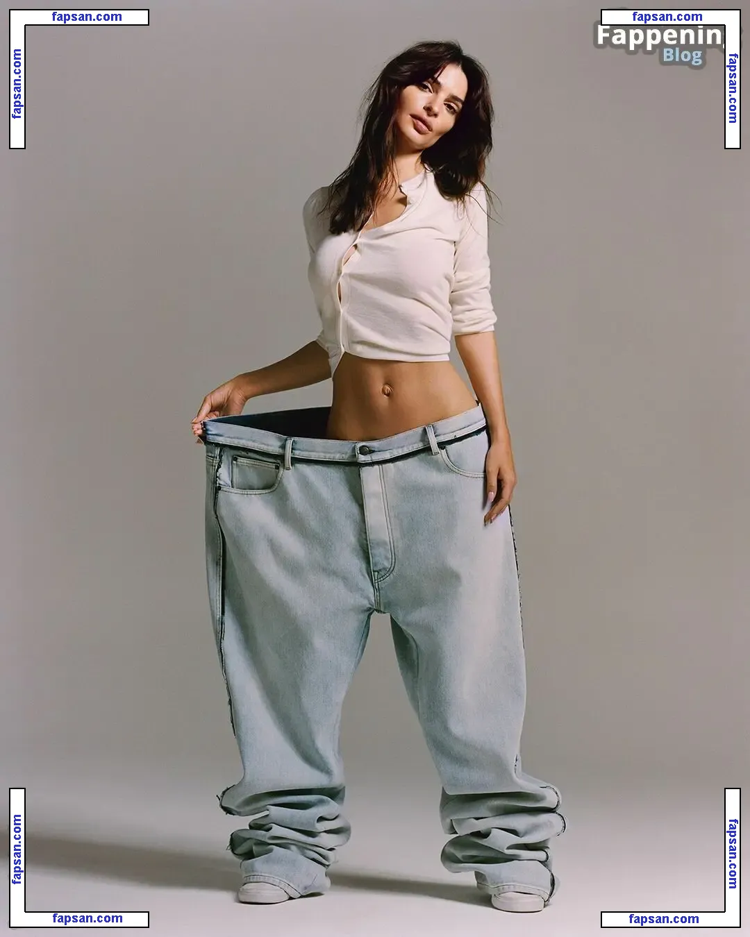 Emily Ratajkowski nude photo #16690 from OnlyFans